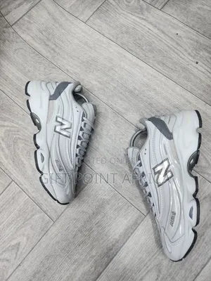 New Balance 1000 "Grey" Sneaker.