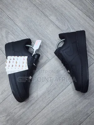 Leather Nike Airforce 1 Sneakers In Black