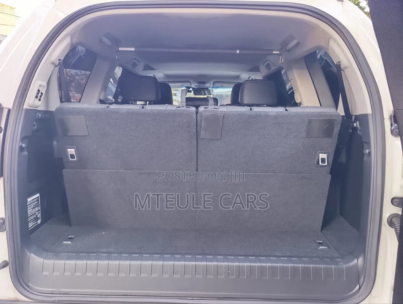 Toyota Land Cruiser Prado 2019 White