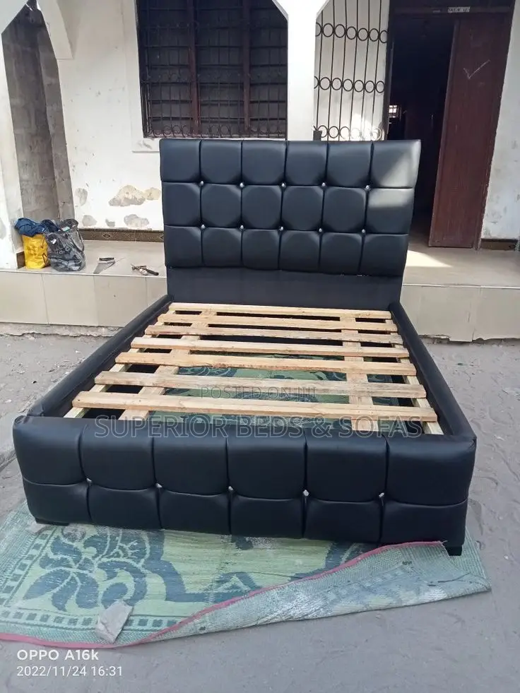 5x6 Black Fabric Chester Bed - Button Tufted Style