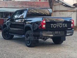 Toyota Hilux 2019 Black