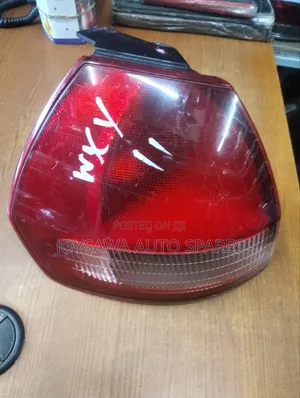 Nissan Wingrod(Y 11) Taillight