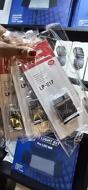 Canon Lp-E17 Battery for Eos 800d, 250d, 200d, 750d, 1300d, 77d DSLR