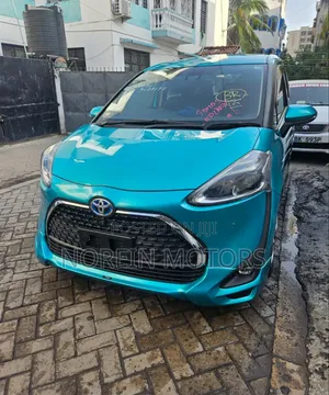 Toyota Sienta 2019 Blue