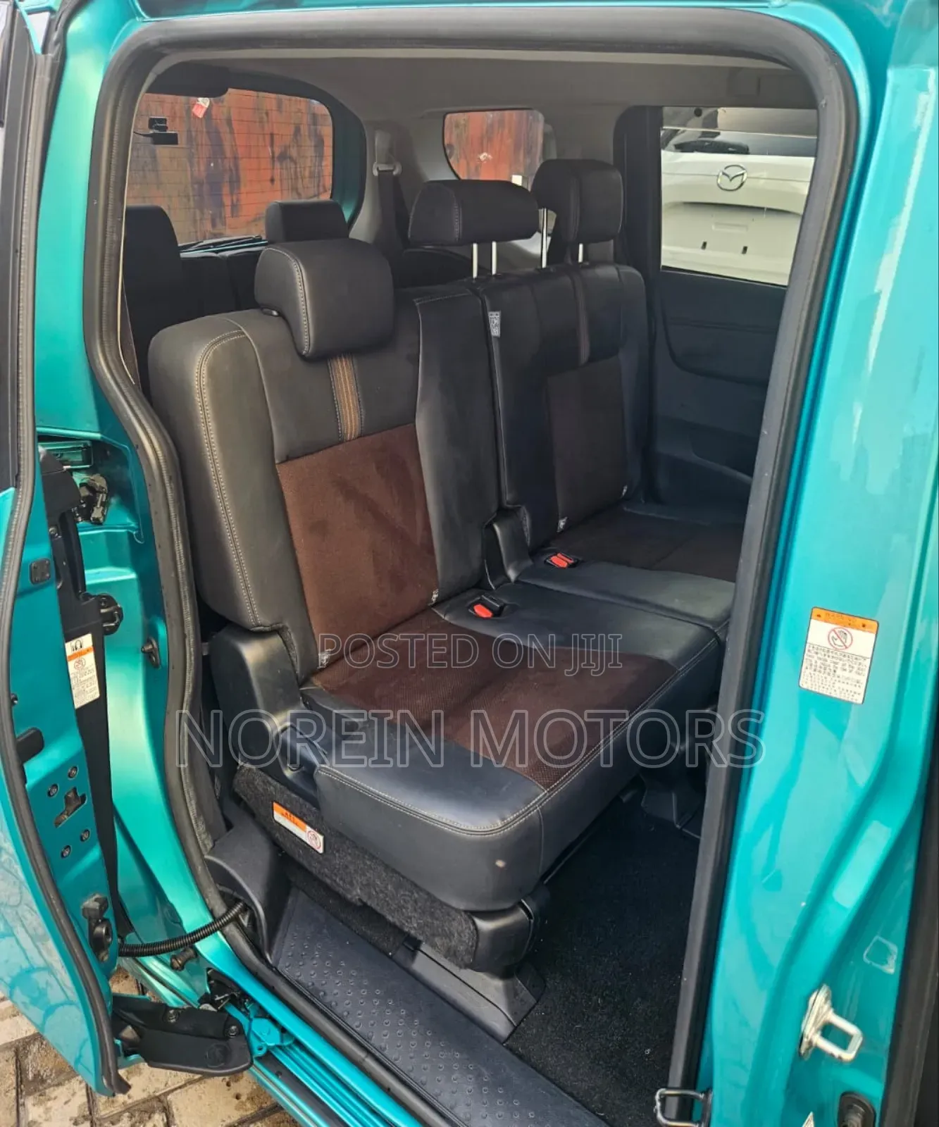 Toyota Sienta 2019 Blue