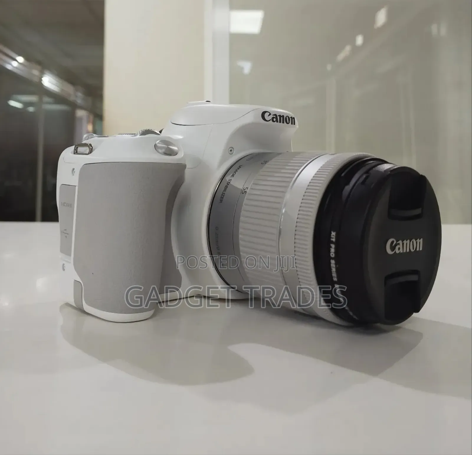 Canon Rebel Sl2 Camera With 18-55mm Lens