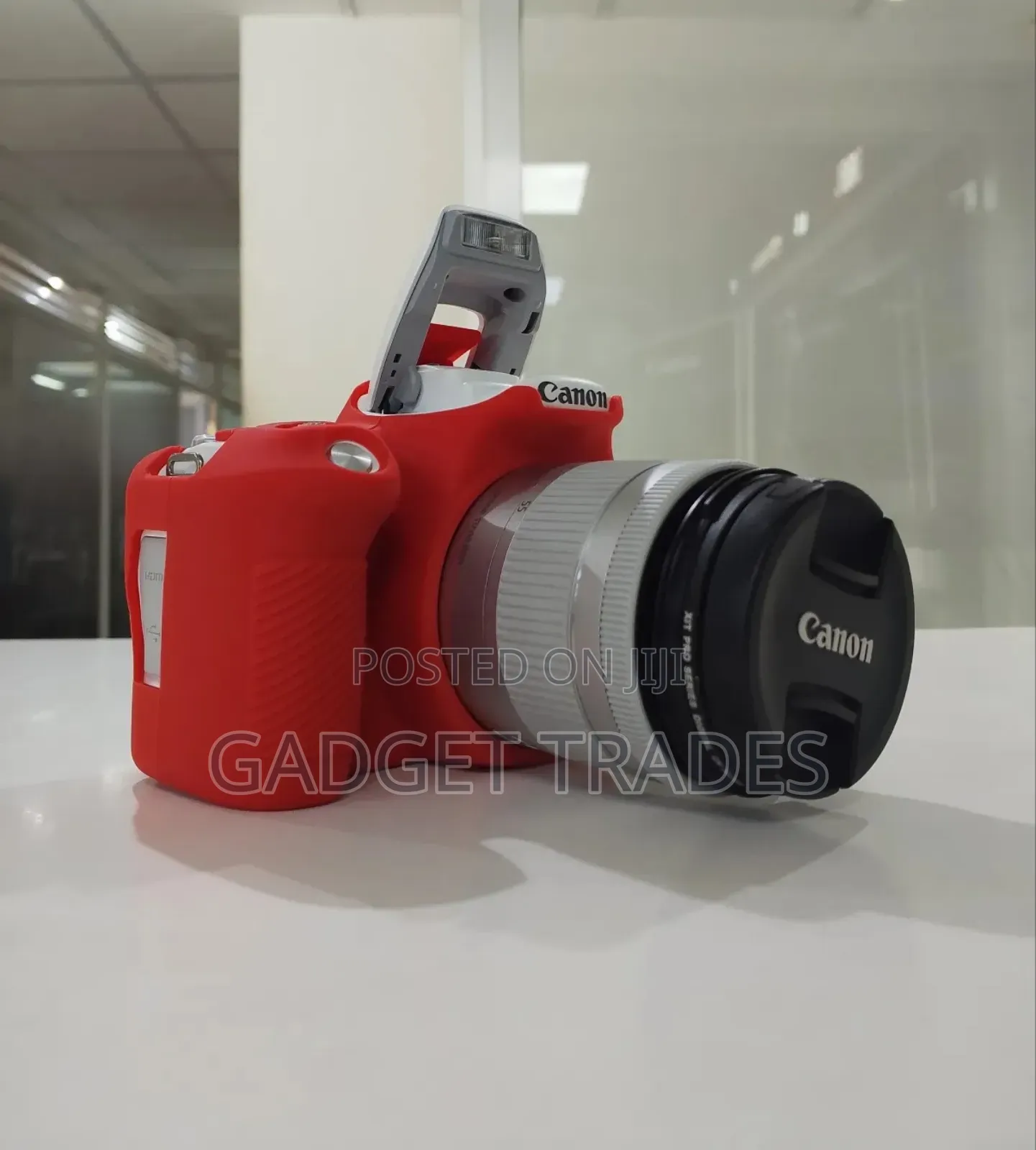 Canon Eos Sl2 Camera With 18-55mm Kit Lens(Free Camera Cover)