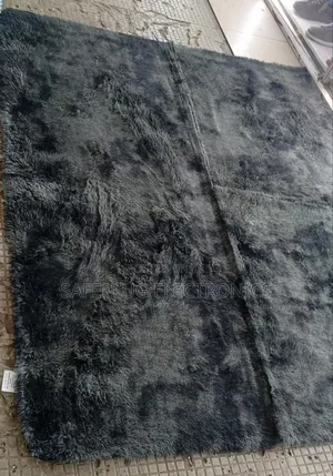 Fluffy Carpet 5x8ft - Hand-Patched | Kenyan