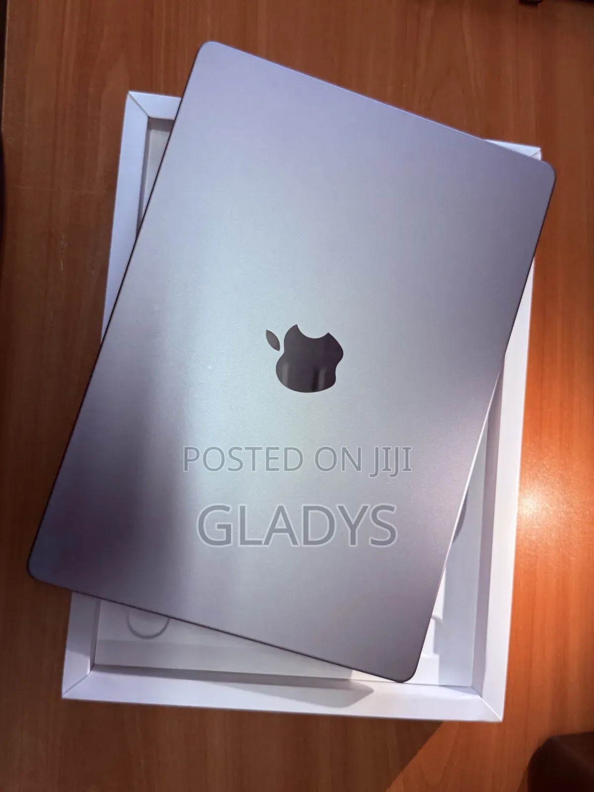 Laptop Apple MacBook Pro 2021 M1 16GB Apple M1 Pro SSD 512GB