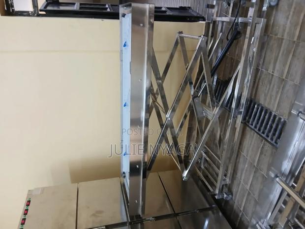 Hydraulic Body Lifter Mortuary - thumbnail 2