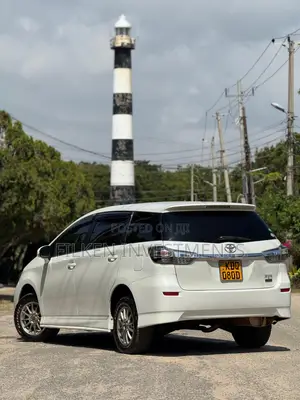 Toyota Wish 2017 White