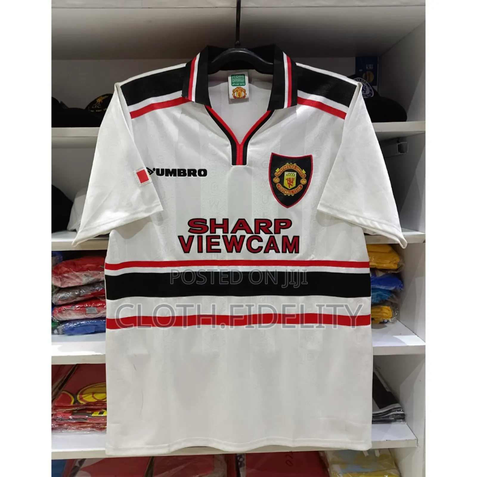 Manchester United Sharp 1998/1999 Away Retro Jersey.