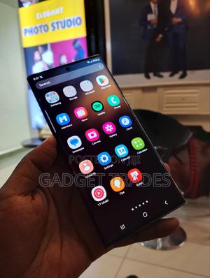 Samsung Galaxy S22 Ultra 256 GB Green - main view