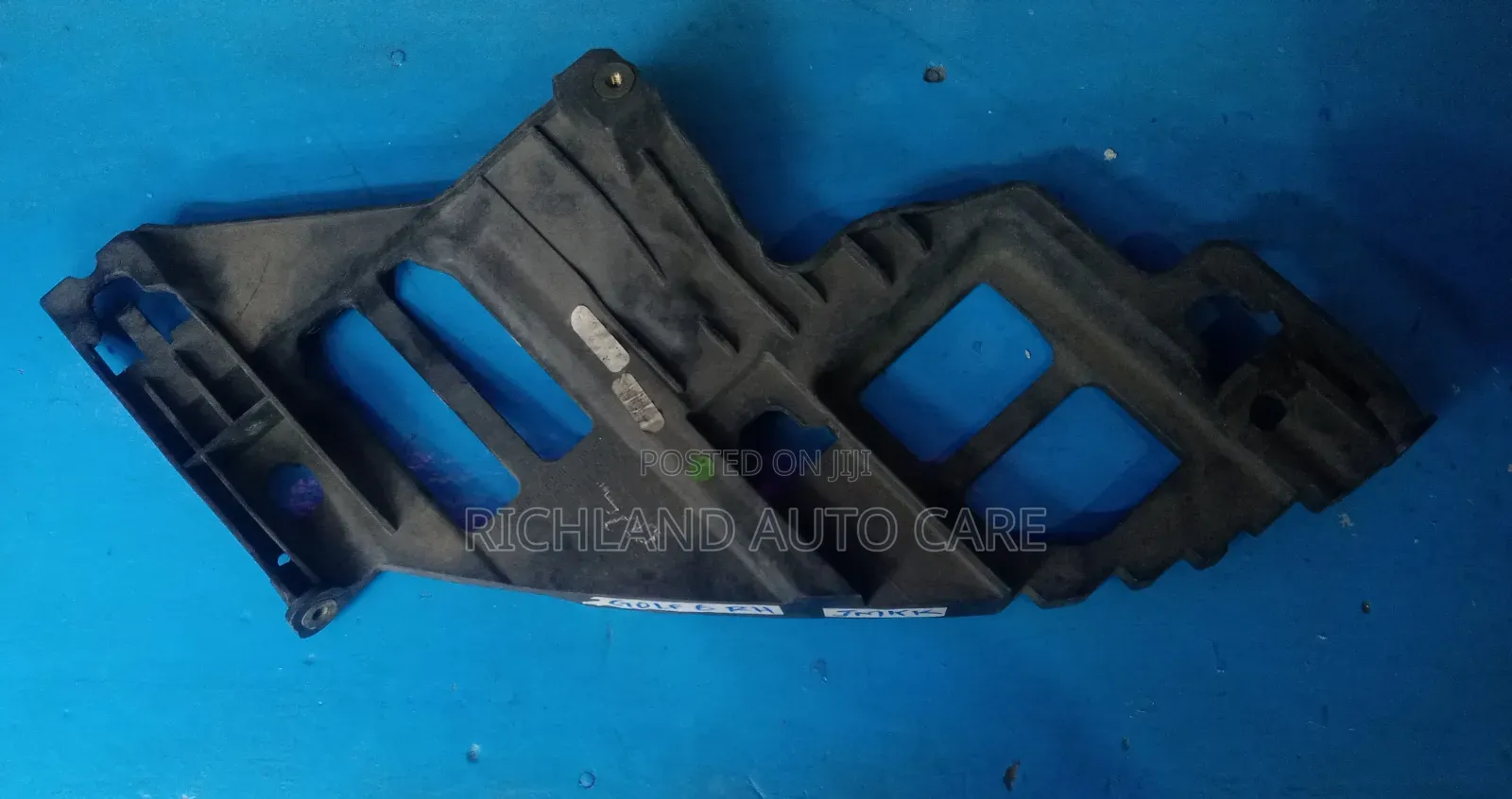 Headlamp Brackets Volkswagen Golf 6 Vi Right (Rear Part Only)