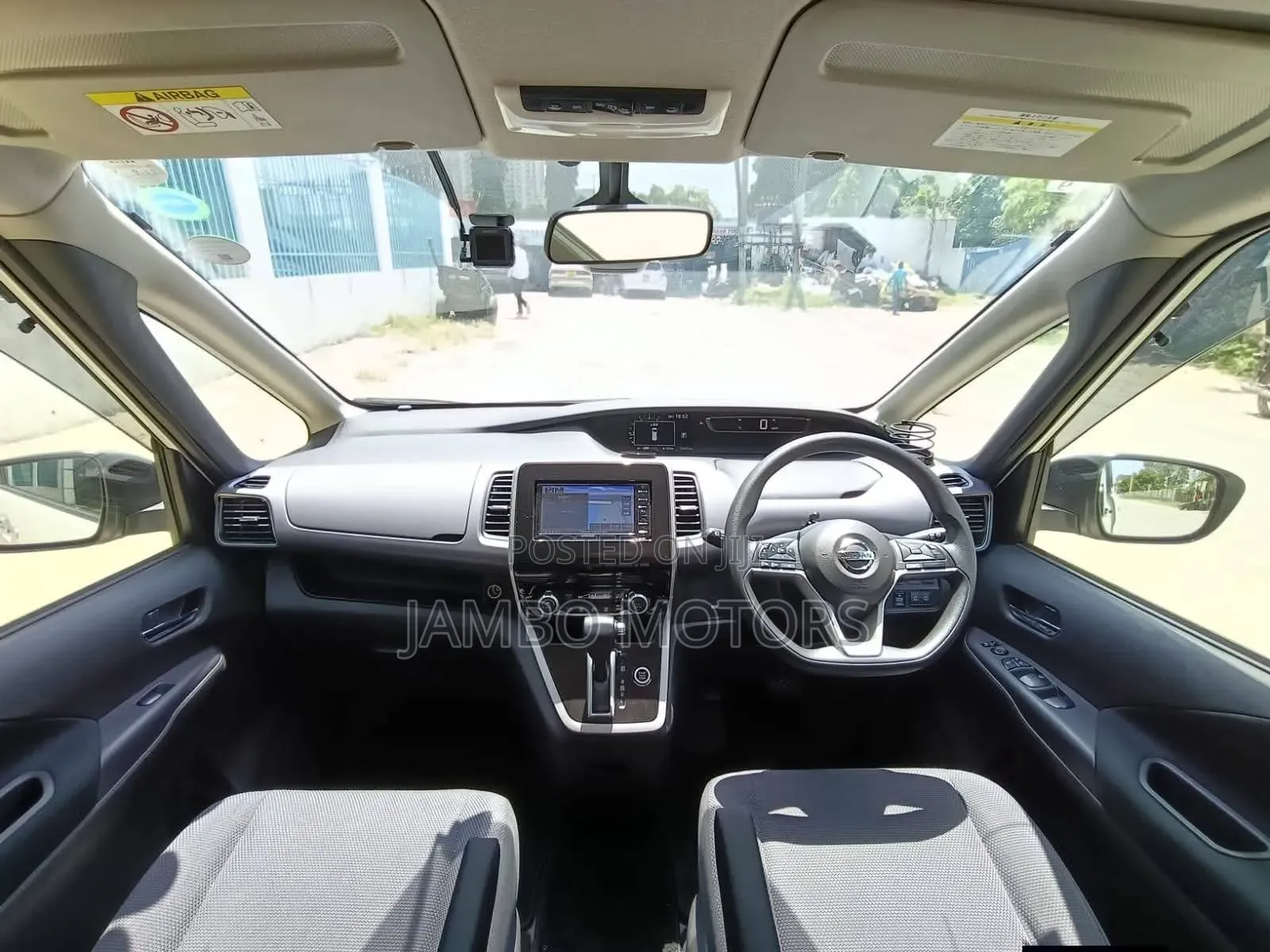 Nissan Serena 2019 White