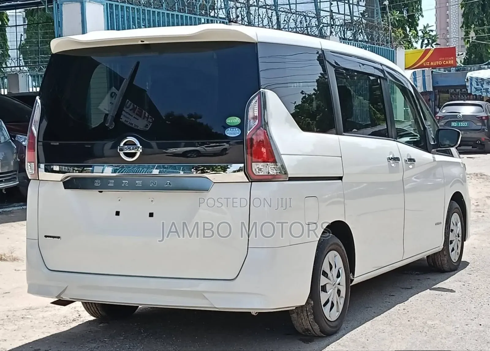 Nissan Serena 2019 White