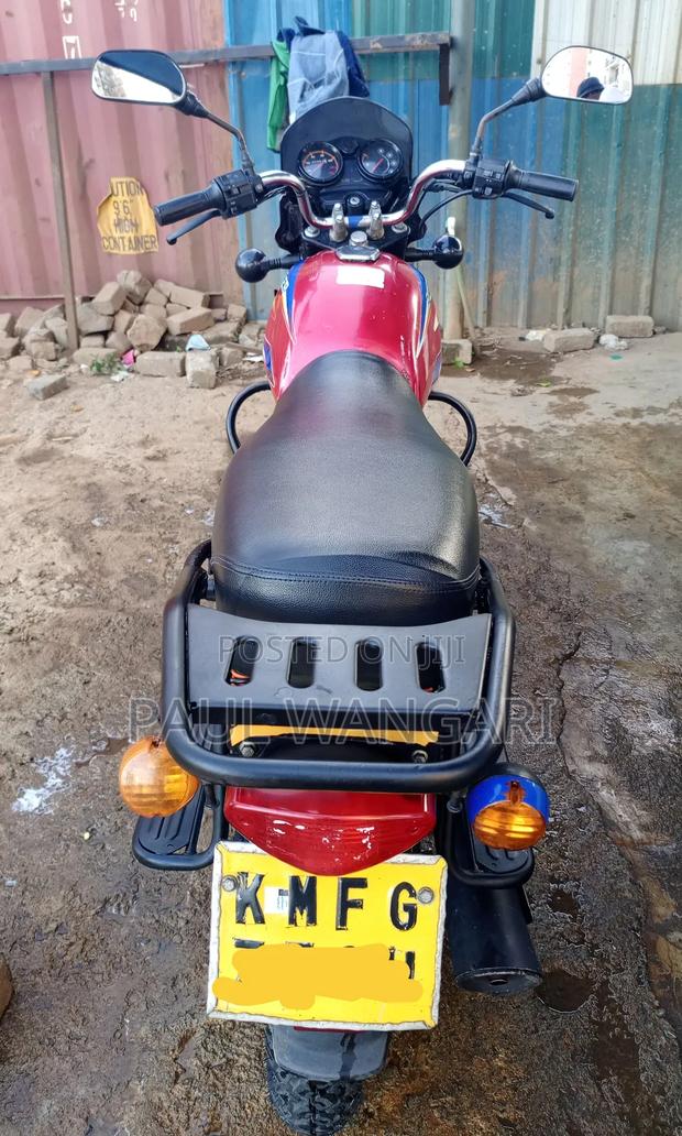 Bajaj Boxer 2023 Red - main view