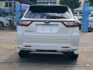 Toyota Harrier 2.0 2019 White