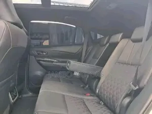 Toyota Harrier 2.0 2019 White