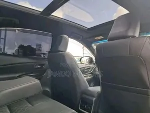 Toyota Harrier 2.0 2019 White