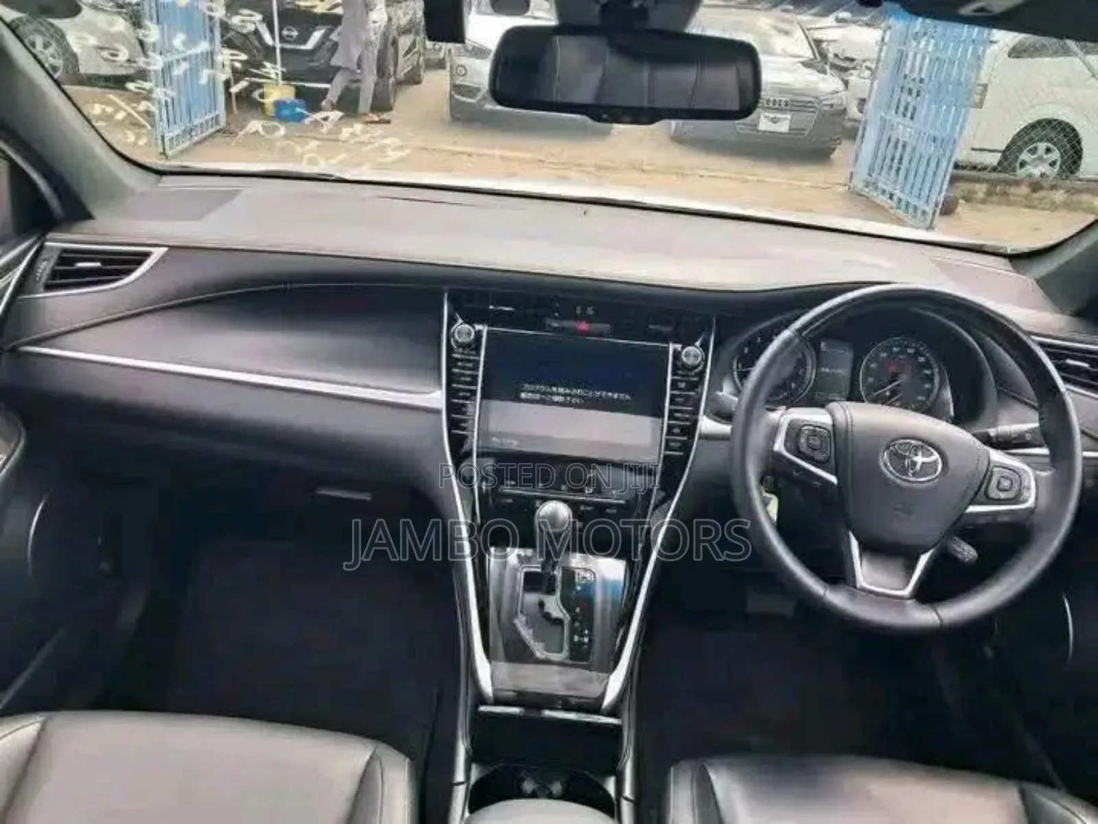 Toyota Harrier 2.0 2019 White