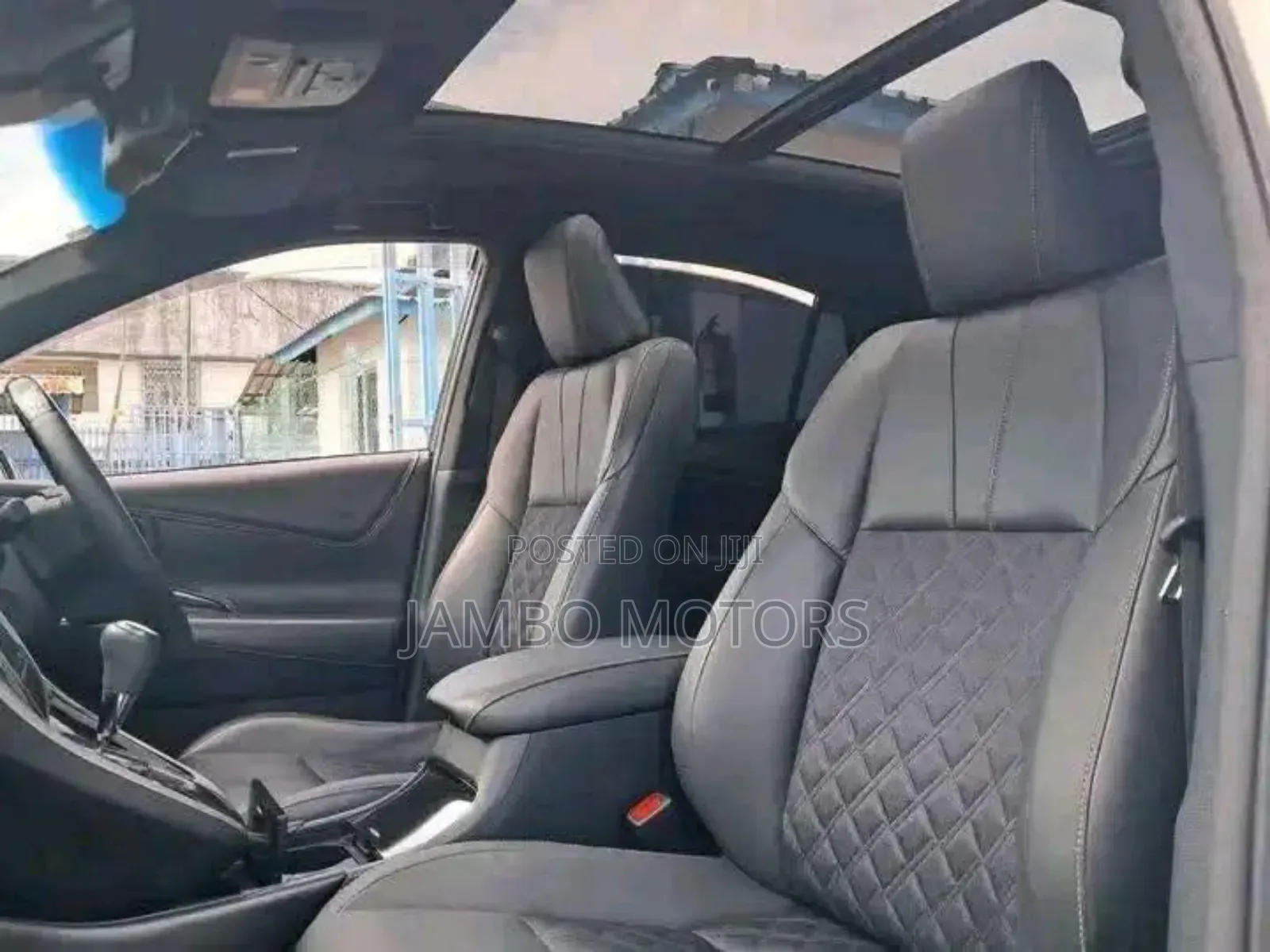 Toyota Harrier 2.0 2019 White