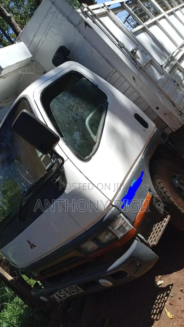 Mitsubishi Canter 4d32 Lorry