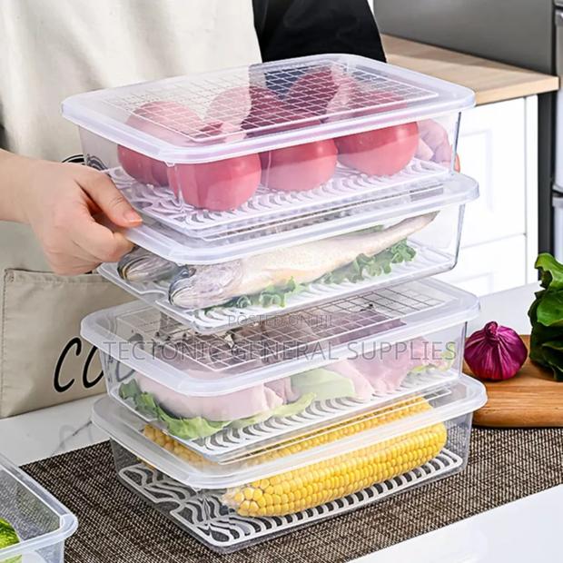 1pc Stackable Fridge Storage Box With Drain Plate - main view