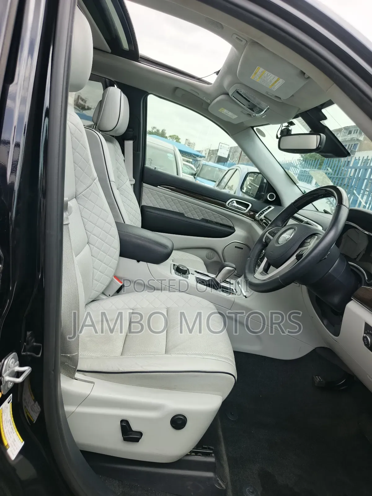 Jeep Grand Cherokee Summit 4dr 4x4 2019 Black