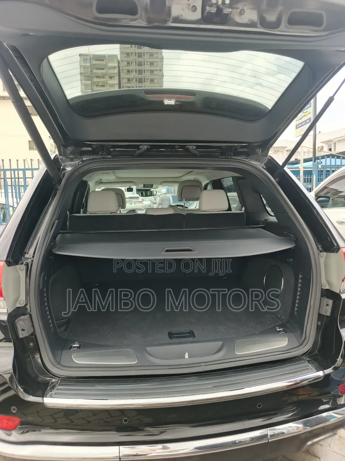 Jeep Grand Cherokee Summit 4dr 4x4 2019 Black