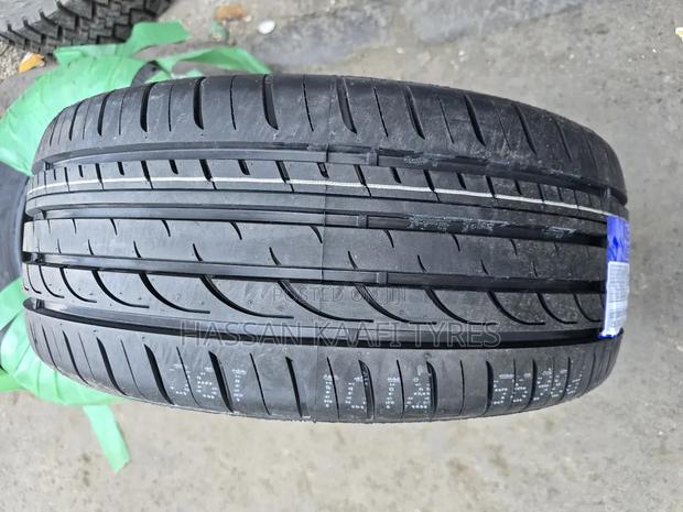 245/45r18 Goddard Tyre - thumbnail 2