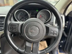 Jeep Grand Cherokee 2013 Blue