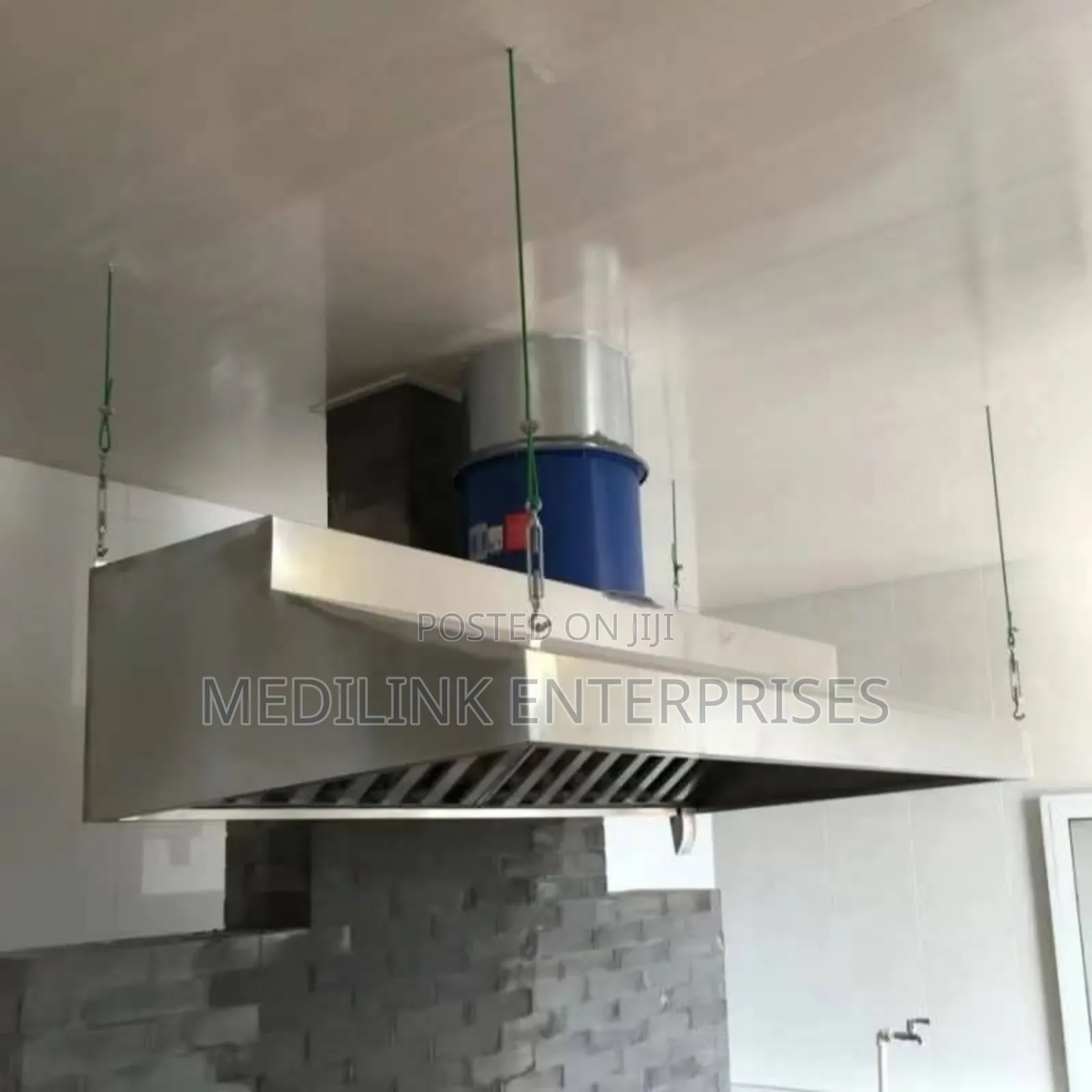 Stainlesteel Hood(6*3ft) +Installation