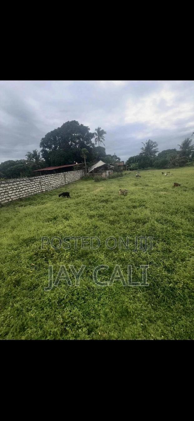 Plot For Sale - thumbnail 5