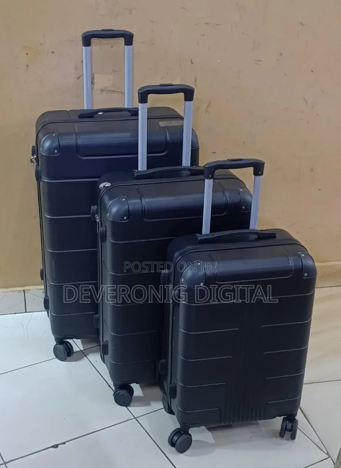 3 in 1 Luxurious Fibre Suitcase