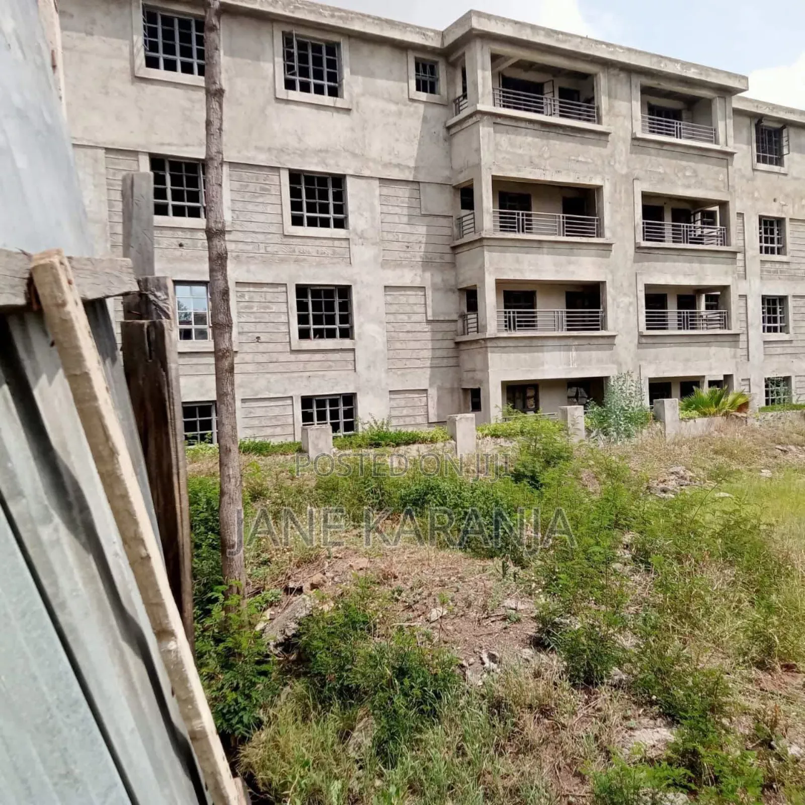 10bdrm Block of Flats in Utawala for sale