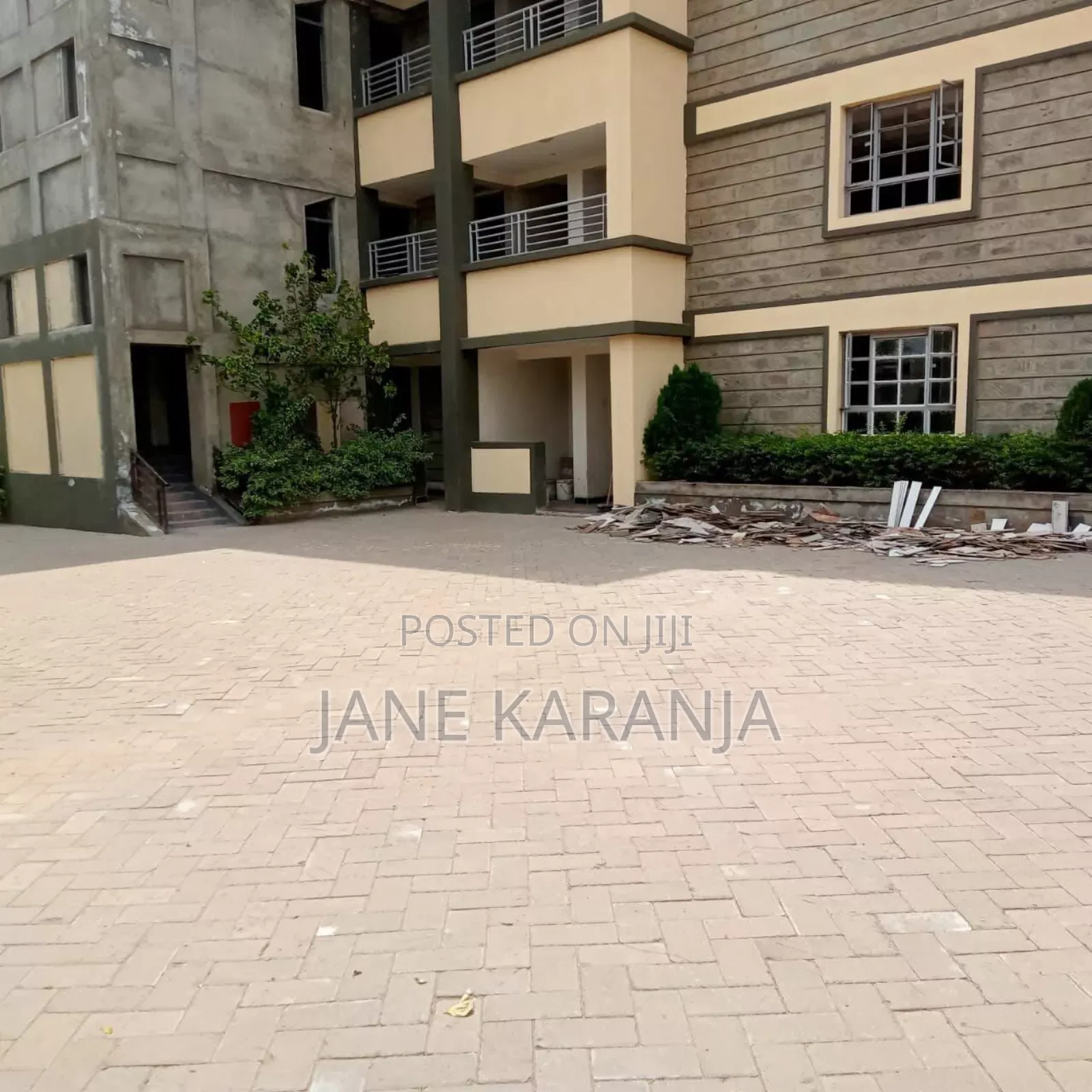 10bdrm Block of Flats in Utawala for sale
