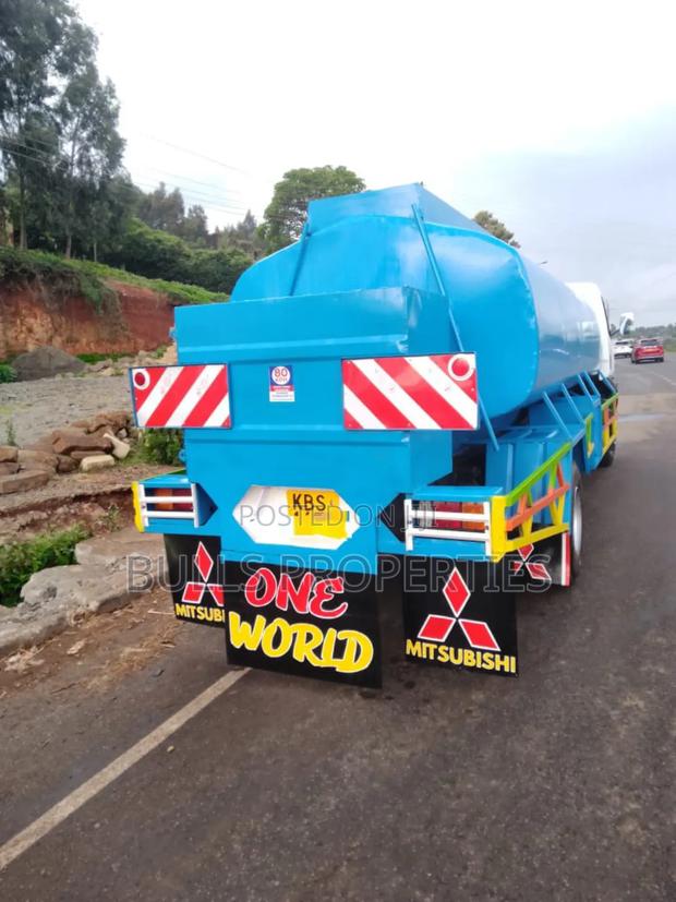 Isuzu Fh 215 Water Bowse