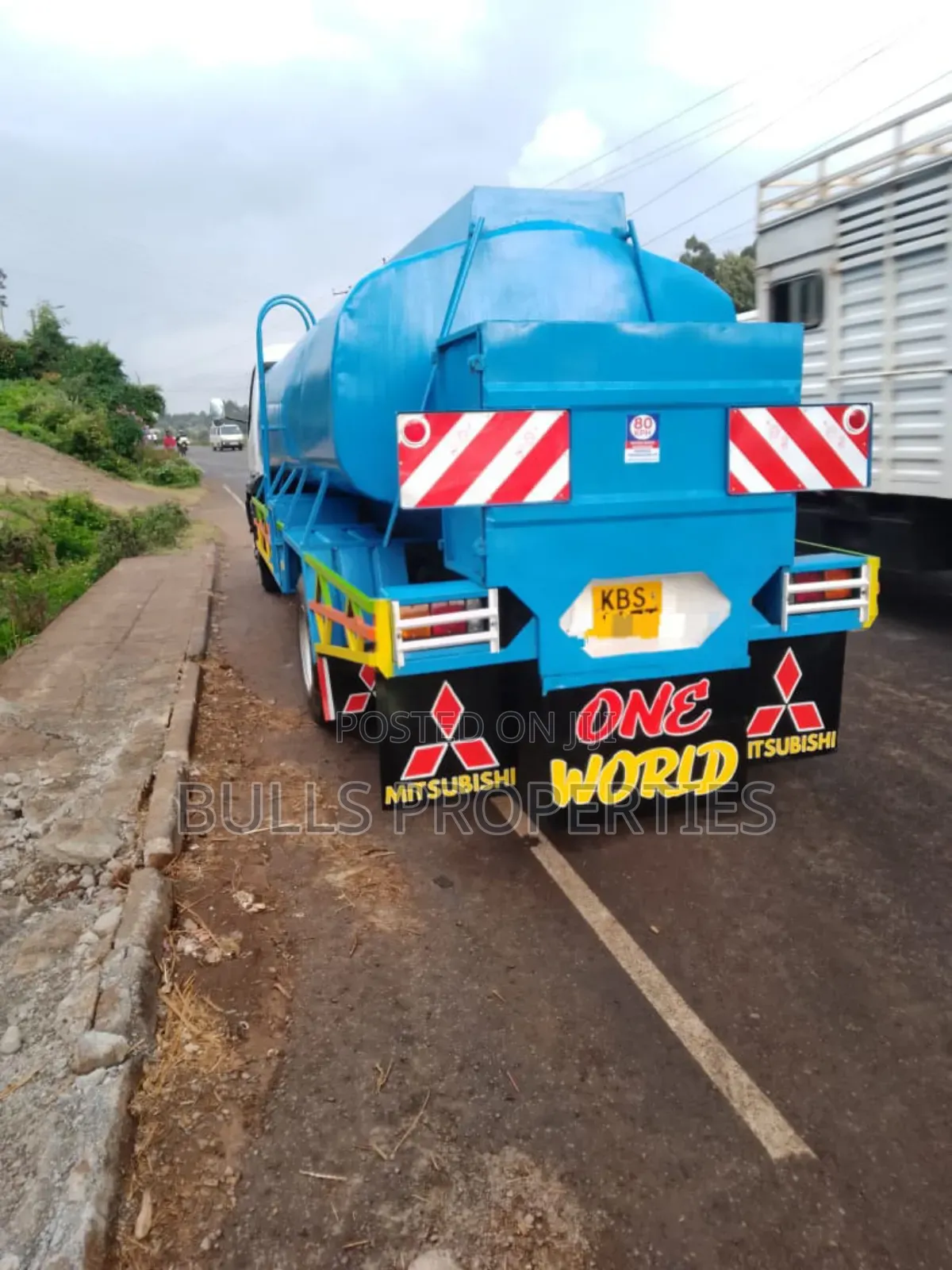 Isuzu Fh 215 Water Bowse