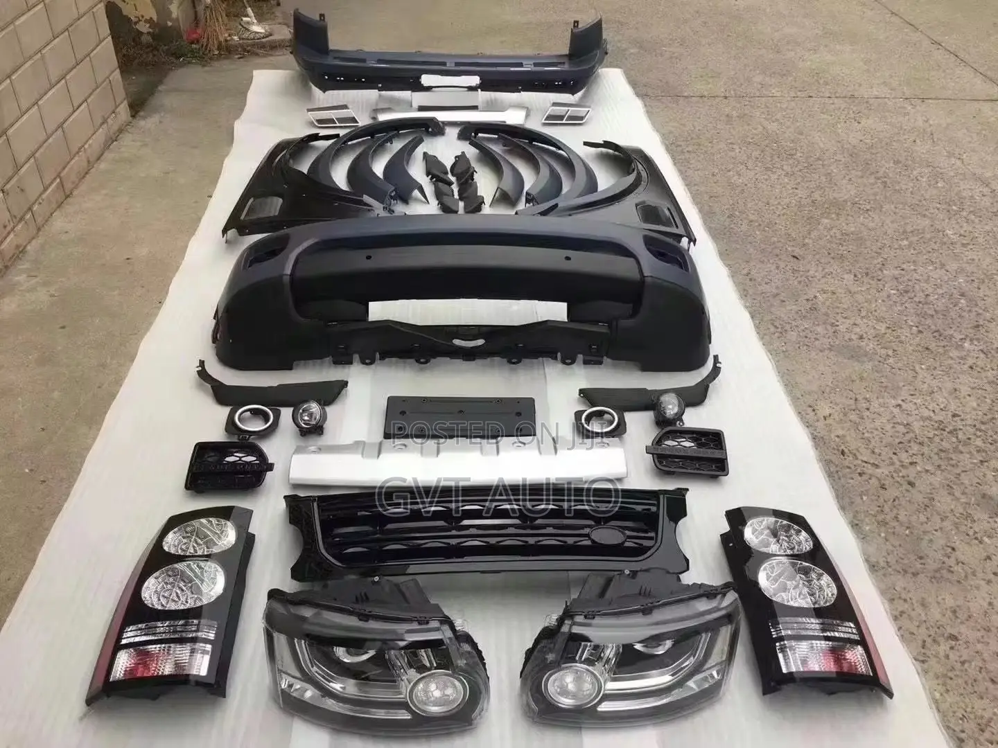 Discovery 3 to 4 Upgrade Kit Available on Order