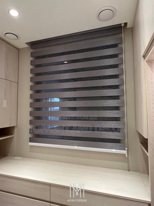 Official Looks Horizontal Blinds - main view