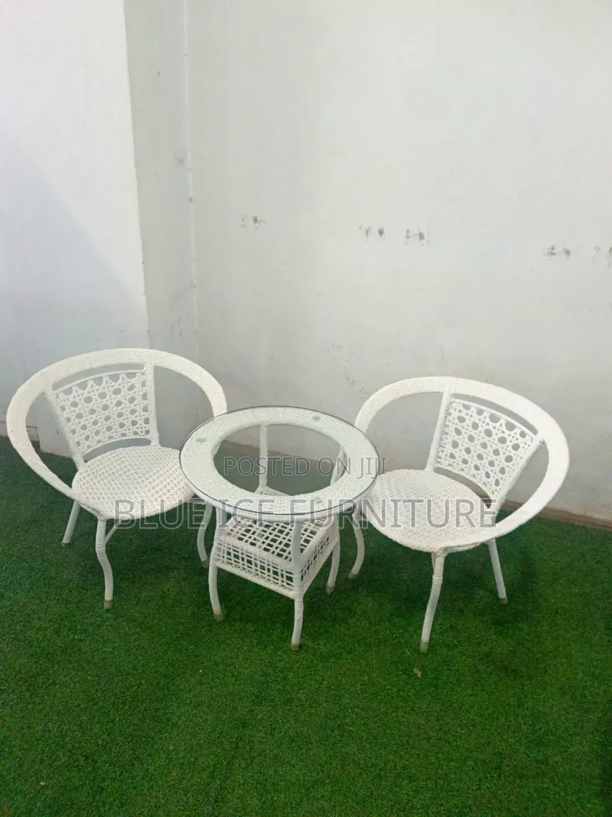 White Outdoor Table Ans and Chair
