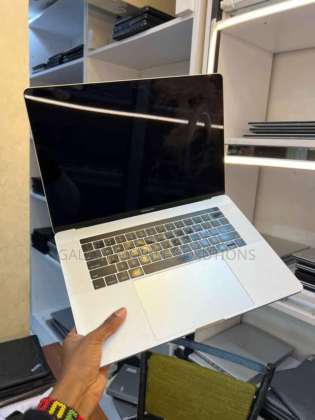 Laptop Apple MacBook Pro 2019 64GB Intel Core I9 SSD 1T - thumbnail 4