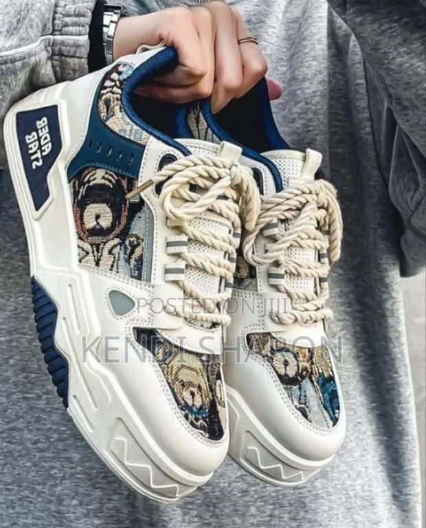 Fashion, Latest Shoes - main view