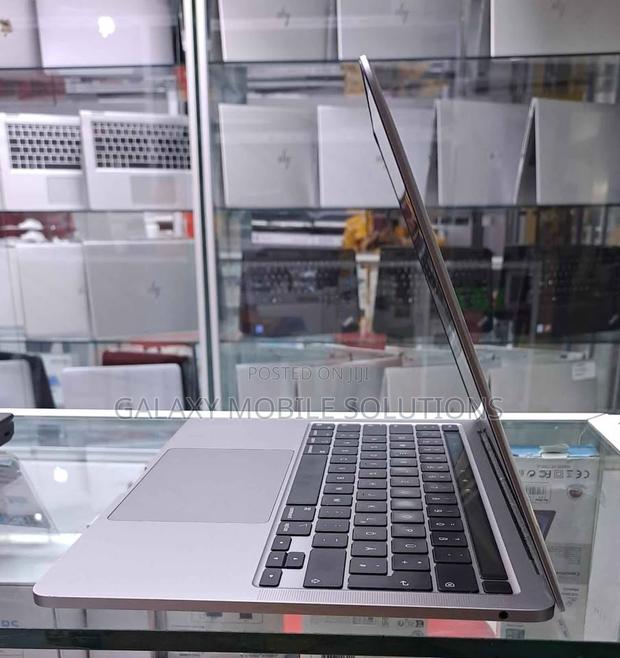 Laptop Apple MacBook Pro 2020 16GB Intel Core I7 SSD 1T - thumbnail 3