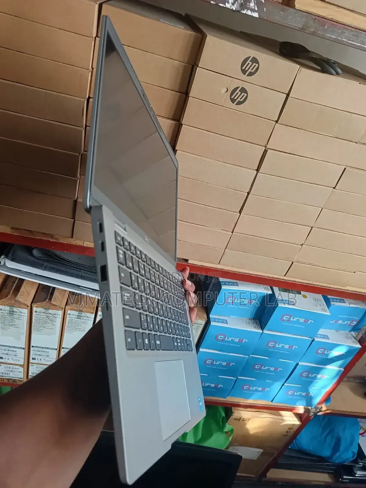 Laptop Dell Latitude 5320 16GB Intel Core I7 SSD 256GB
