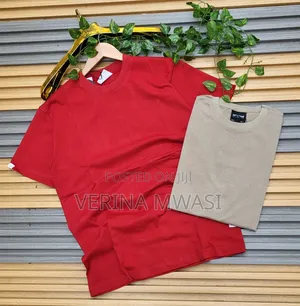 Plain T.Shirt