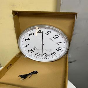 Minimal Home Décor Wall Clock - thumbnail 2