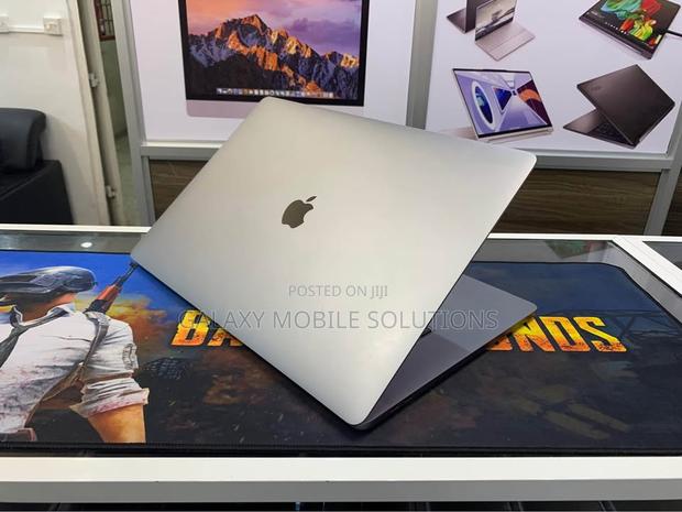 Laptop Apple MacBook Pro 2019 16GB Intel Core i7 SSD 1T - thumbnail 3