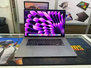 Laptop Apple MacBook Pro 2019 16GB Intel Core i7 SSD 1T